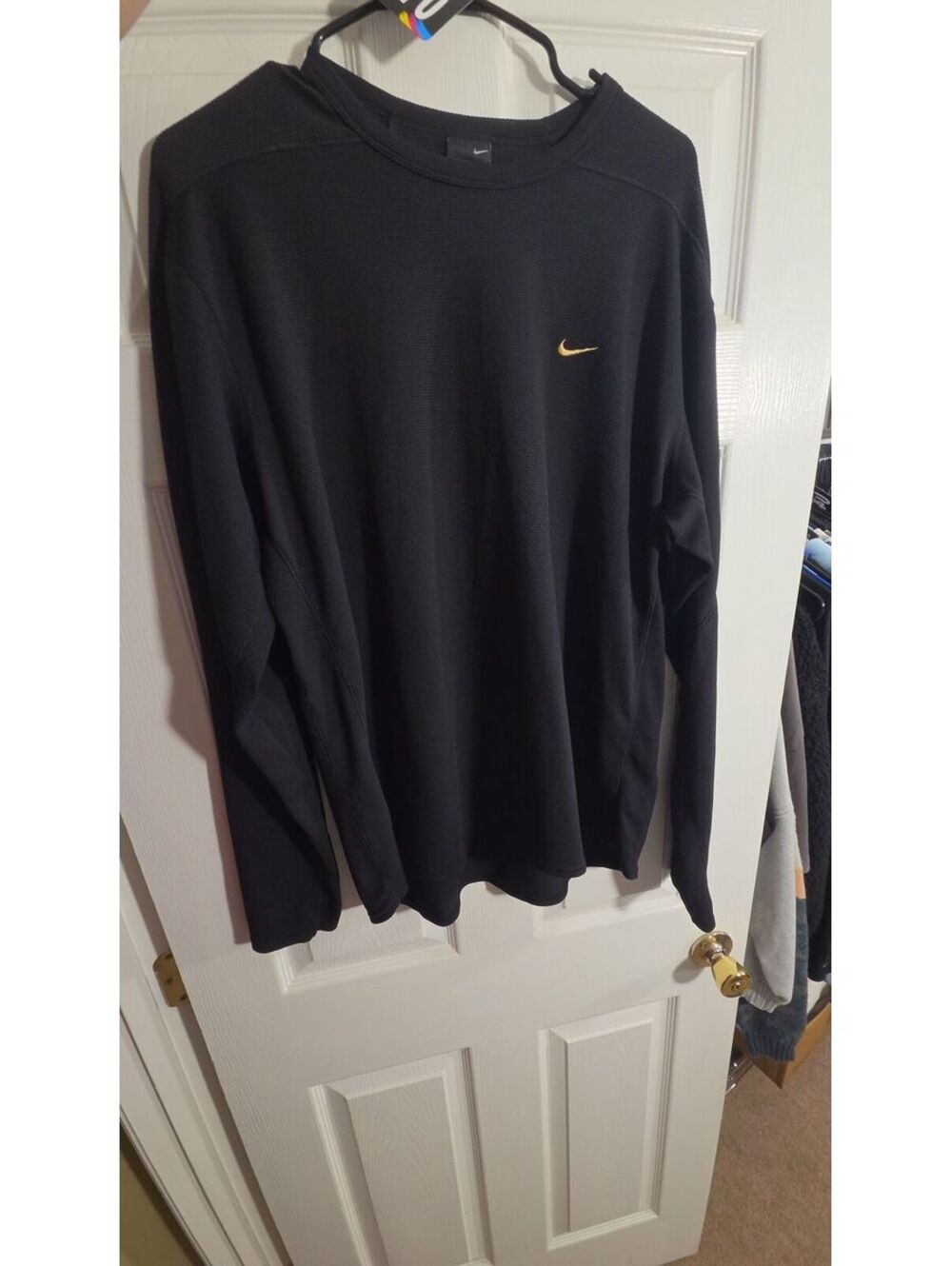 Nike Sphere Dry Black Waffle Knit Gold check